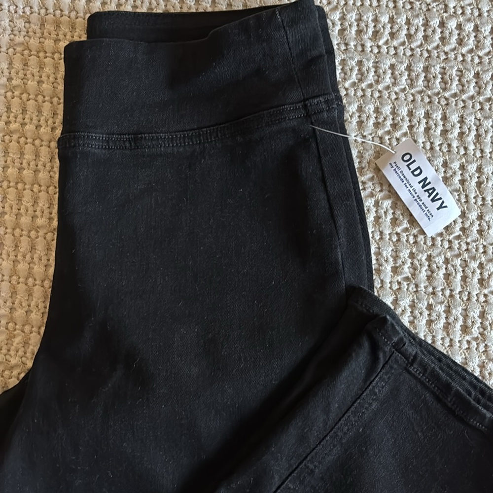 High-Waisted Pull-On Weekender Wide Leg Crop Jeans - Picture 2 of 7